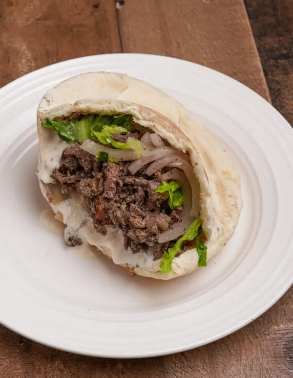 Steak shawarma pita